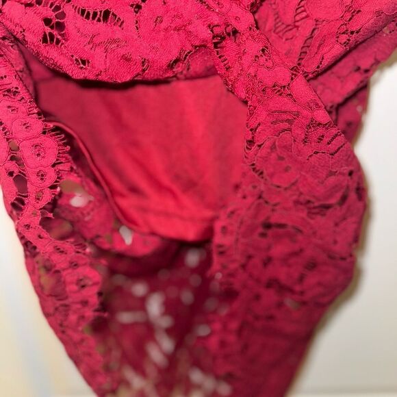 Asymmetrical All Over Lace Skylight Dress - Picture 6 of 9